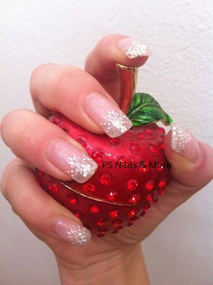Nageldesign-Beispiel aus dem Studio PS-Nails & More in M&uuml;nchen-Feldmoching